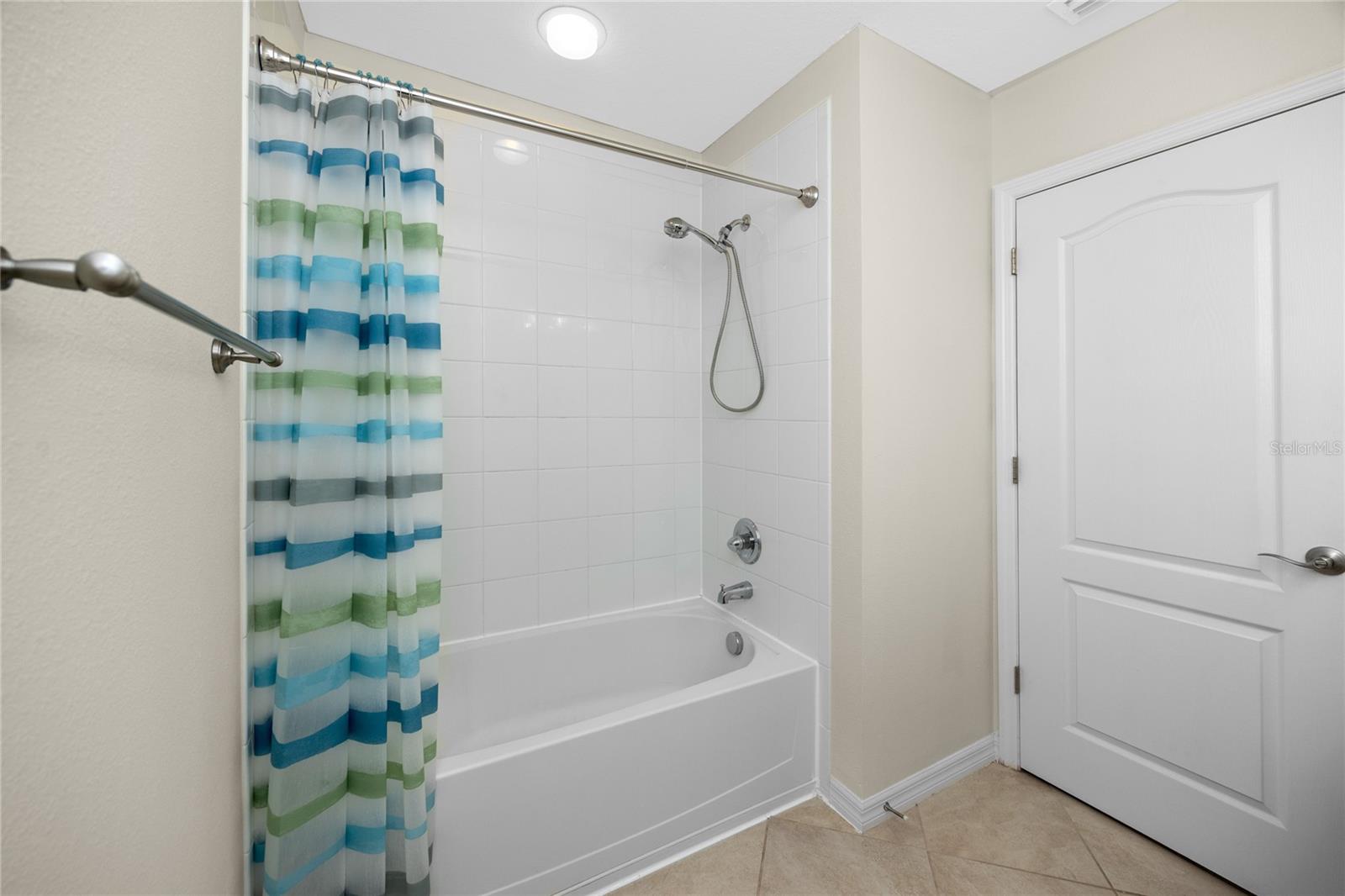 Image 23 of 33 For 5117 Bay Isle Circle