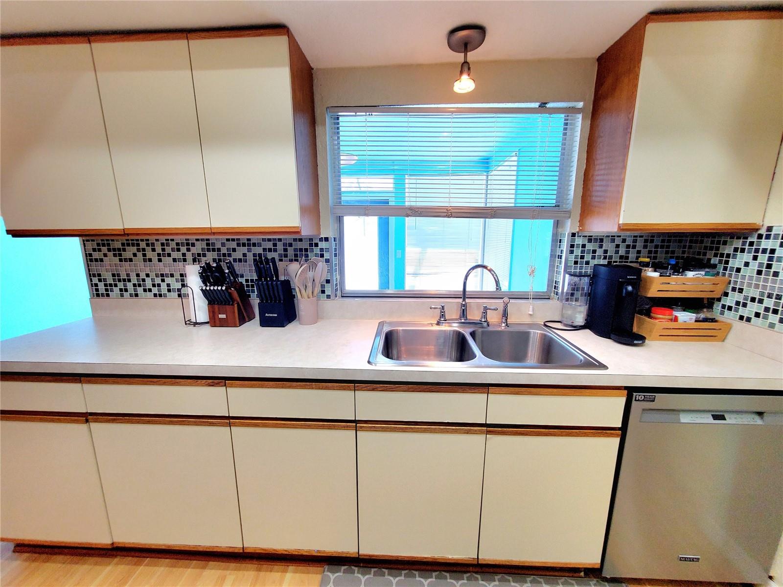 Image 13 of 41 For 2861 St John Drive