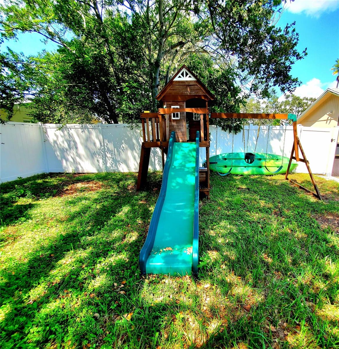 Image 41 of 41 For 2861 St John Drive