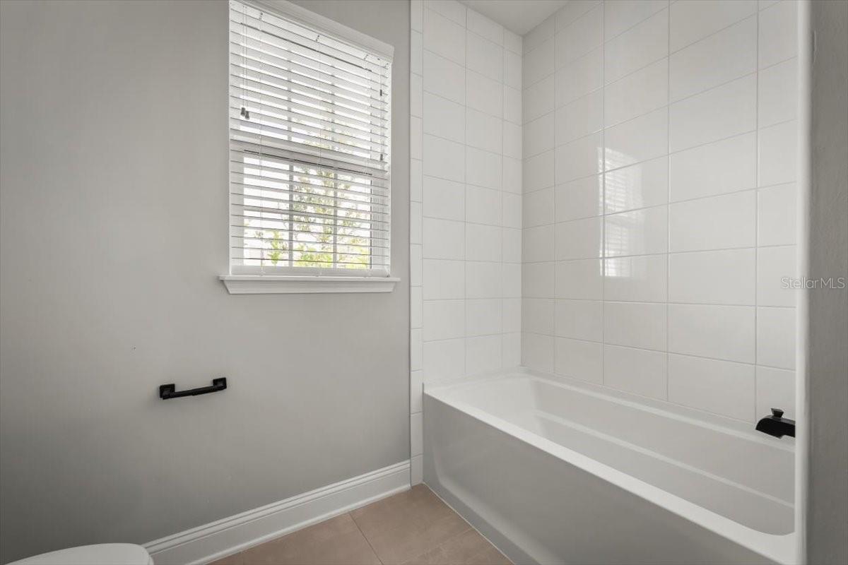 Image 29 of 42 For 106 Thatcham Drive