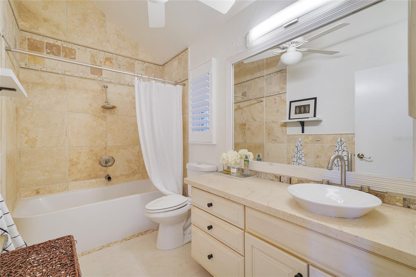 Image 15 of 34 For 3335 Maritana Drive