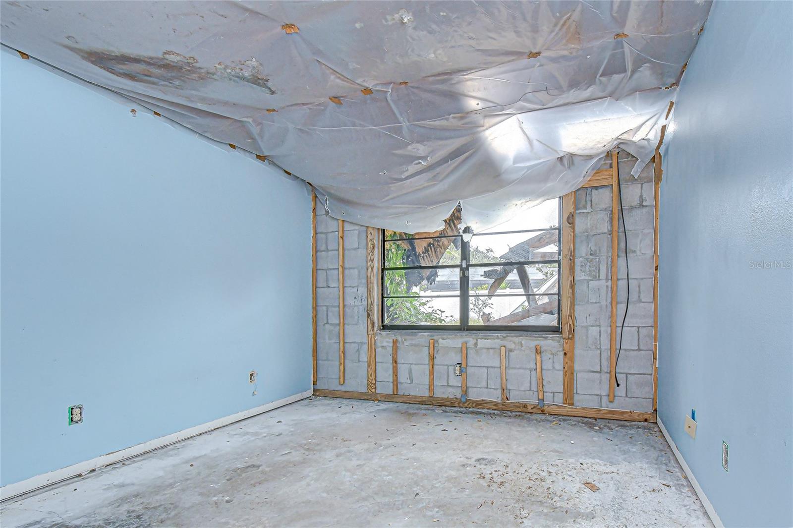 Image 11 of 17 For 3033 Wister Circle