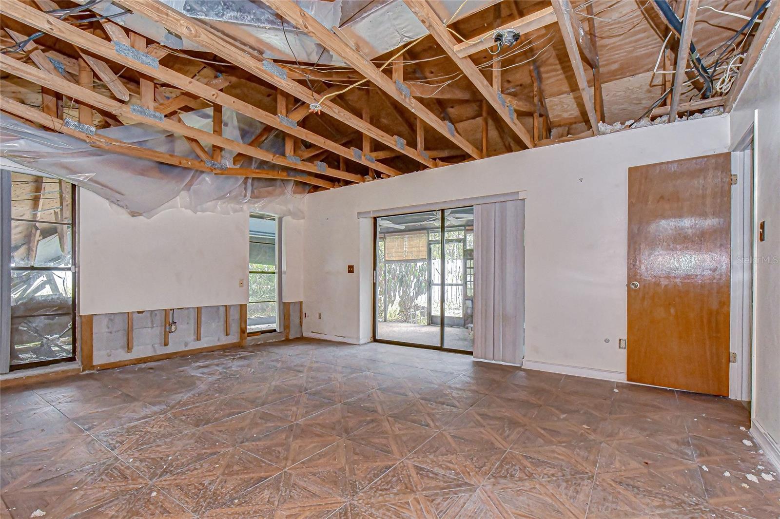 Image 9 of 17 For 3033 Wister Circle