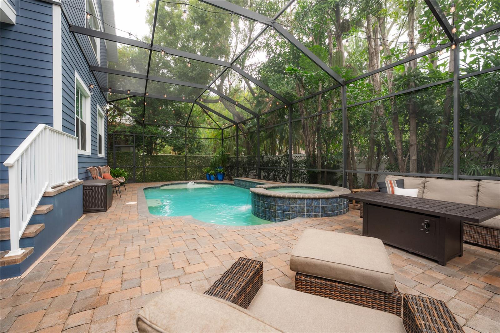 Listing photo id 42 for 2937 Bayshore Court