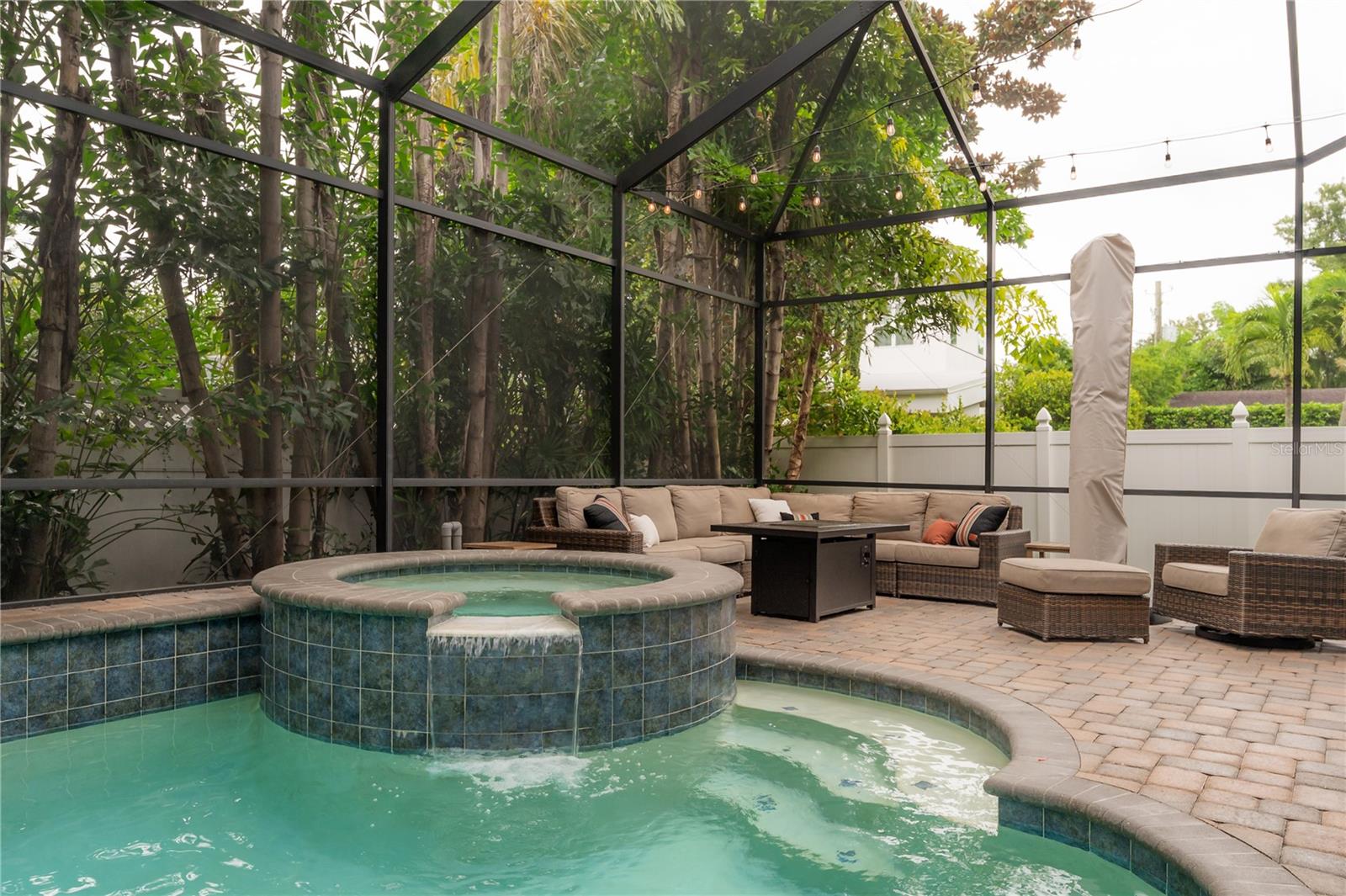 Listing photo id 43 for 2937 Bayshore Court