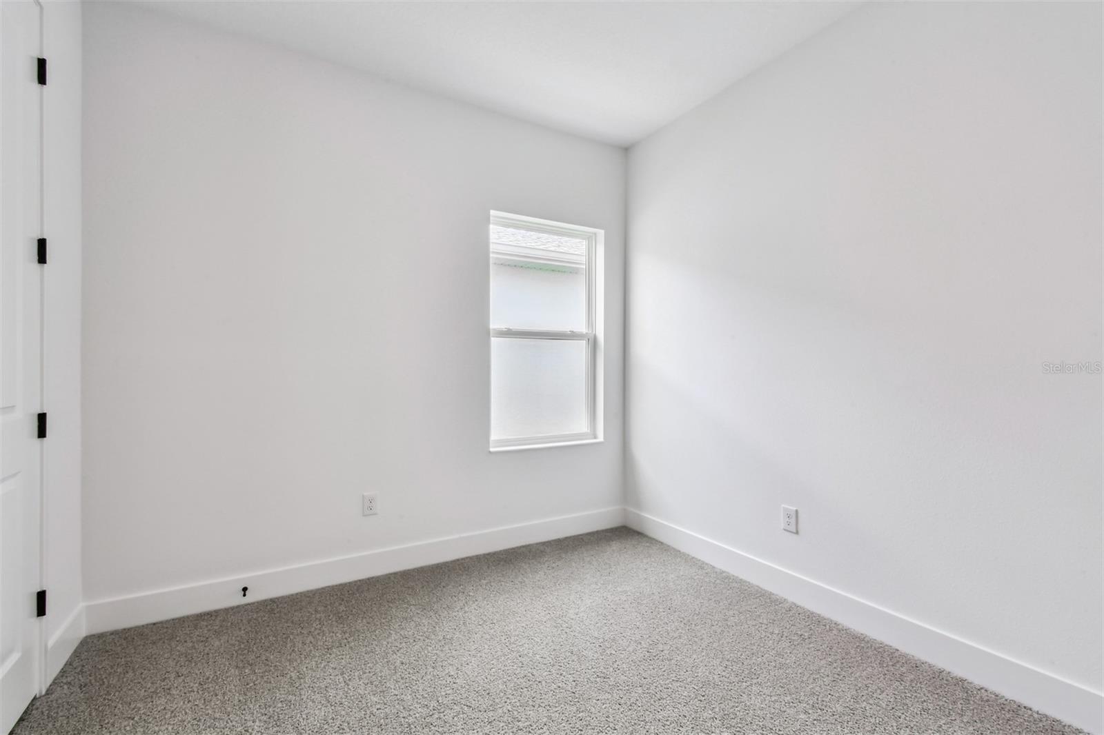 Listing photo id 16 for 11828 Mile Marsh Drive