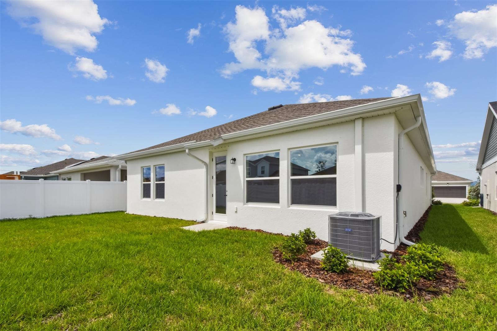 Listing photo id 36 for 11828 Mile Marsh Drive