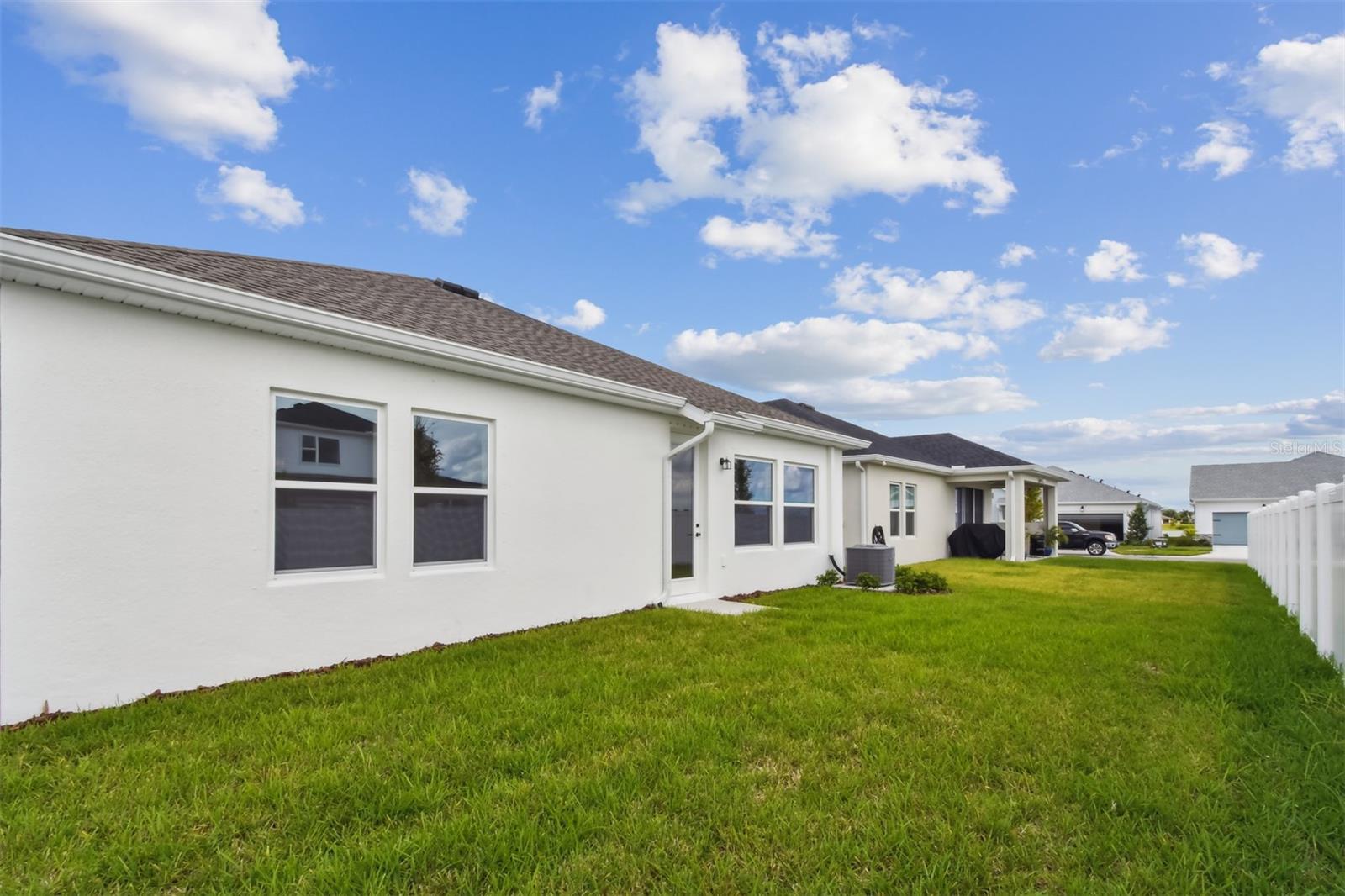 Listing photo id 37 for 11828 Mile Marsh Drive