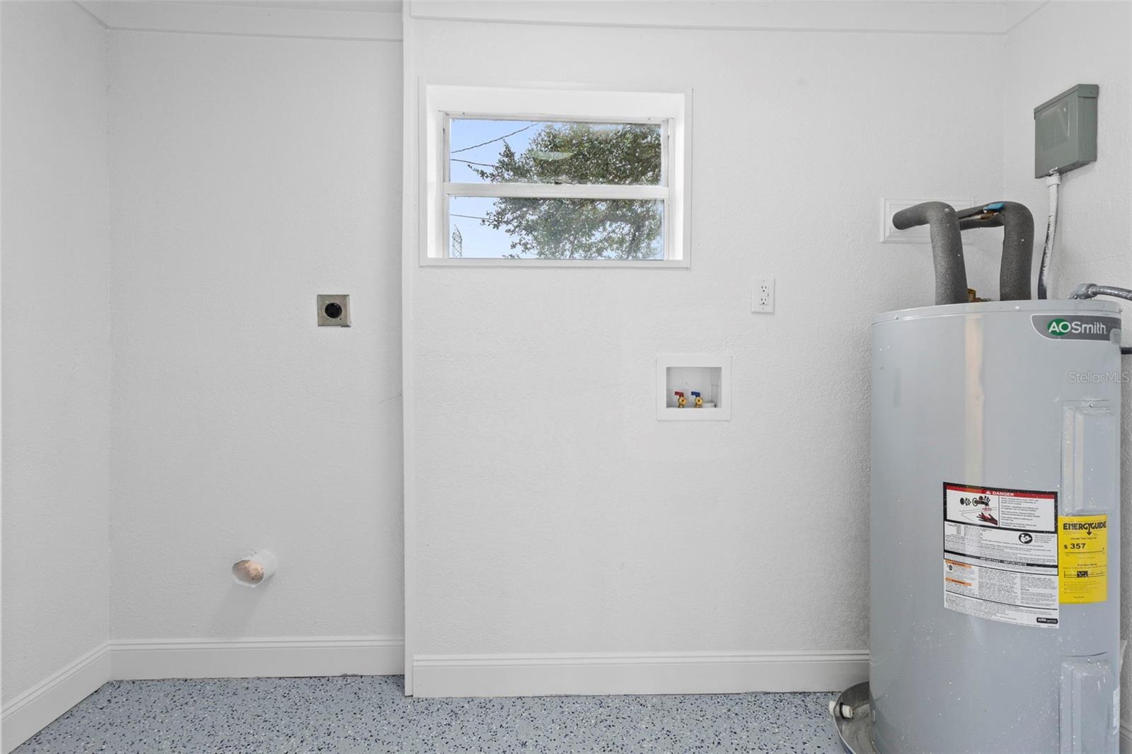 Image 20 of 26 For 3226 Clifford Sample Drive