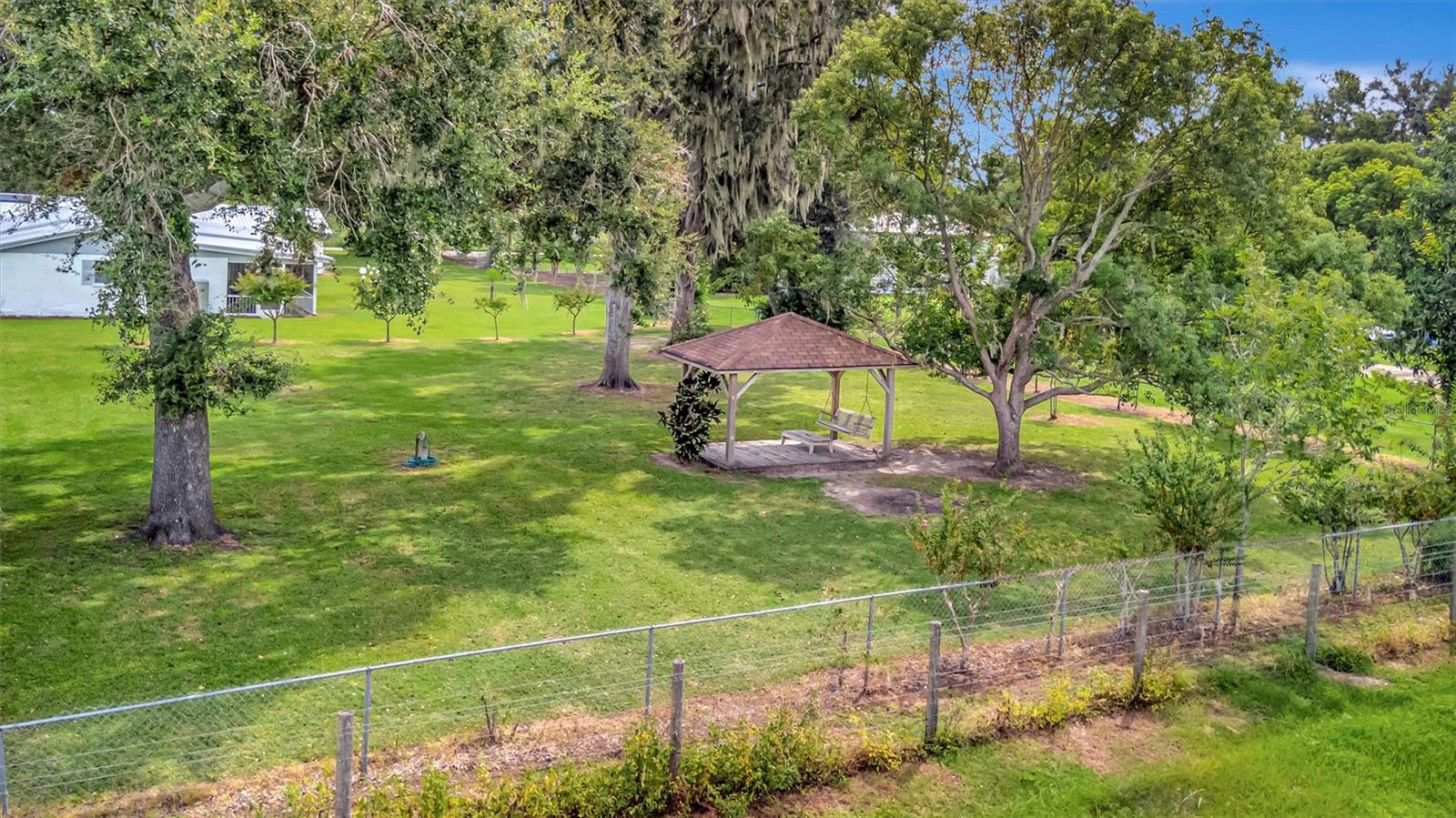 Image 44 of 80 For 7015 Spears Road