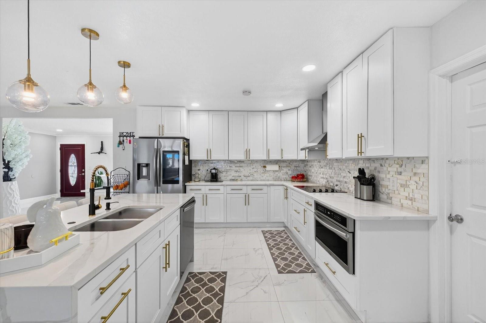 Image 21 of 62 For 7321 Brookview Circle
