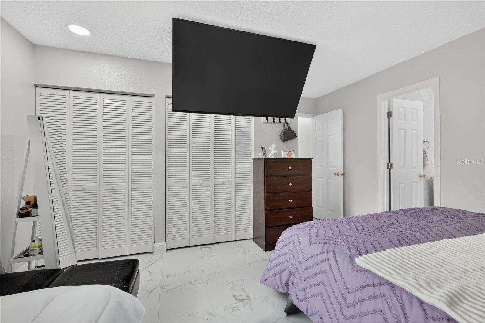 Image 31 of 62 For 7321 Brookview Circle