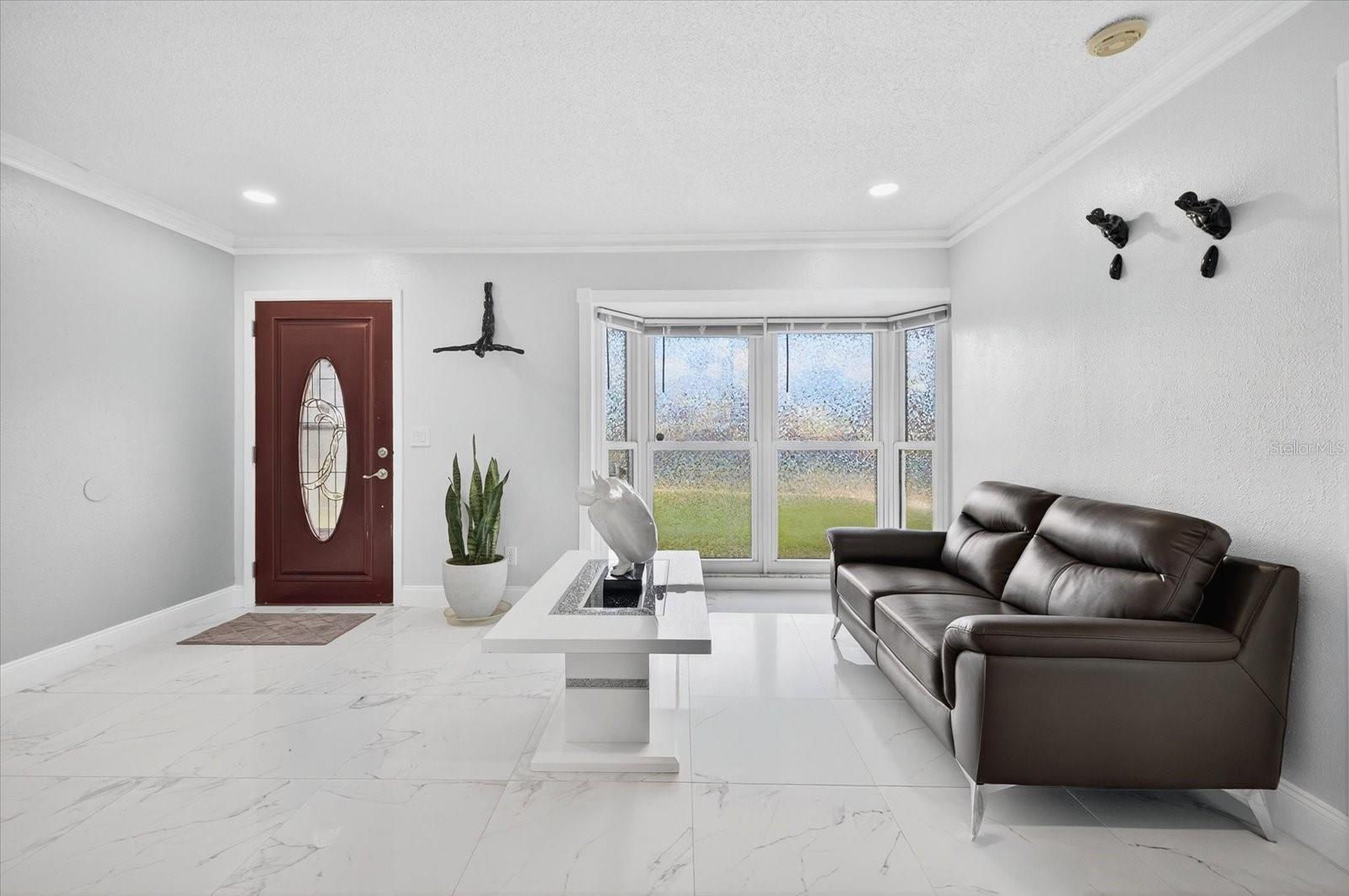 Image 6 of 62 For 7321 Brookview Circle