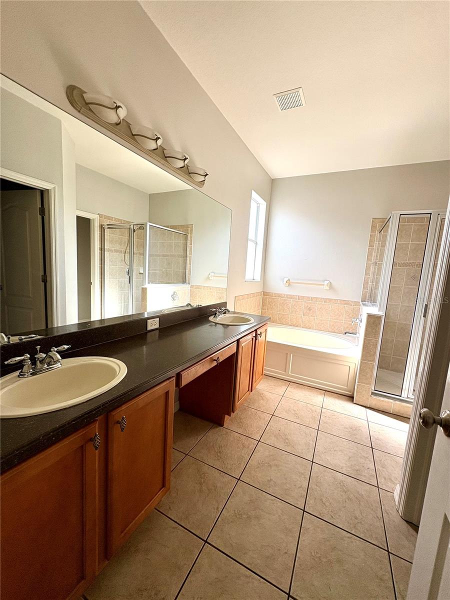 Image 14 of 21 For 351 Fairmont Drive