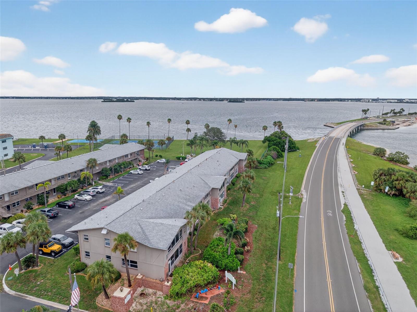 Image 28 of 44 For 2 Causeway Boulevard 101