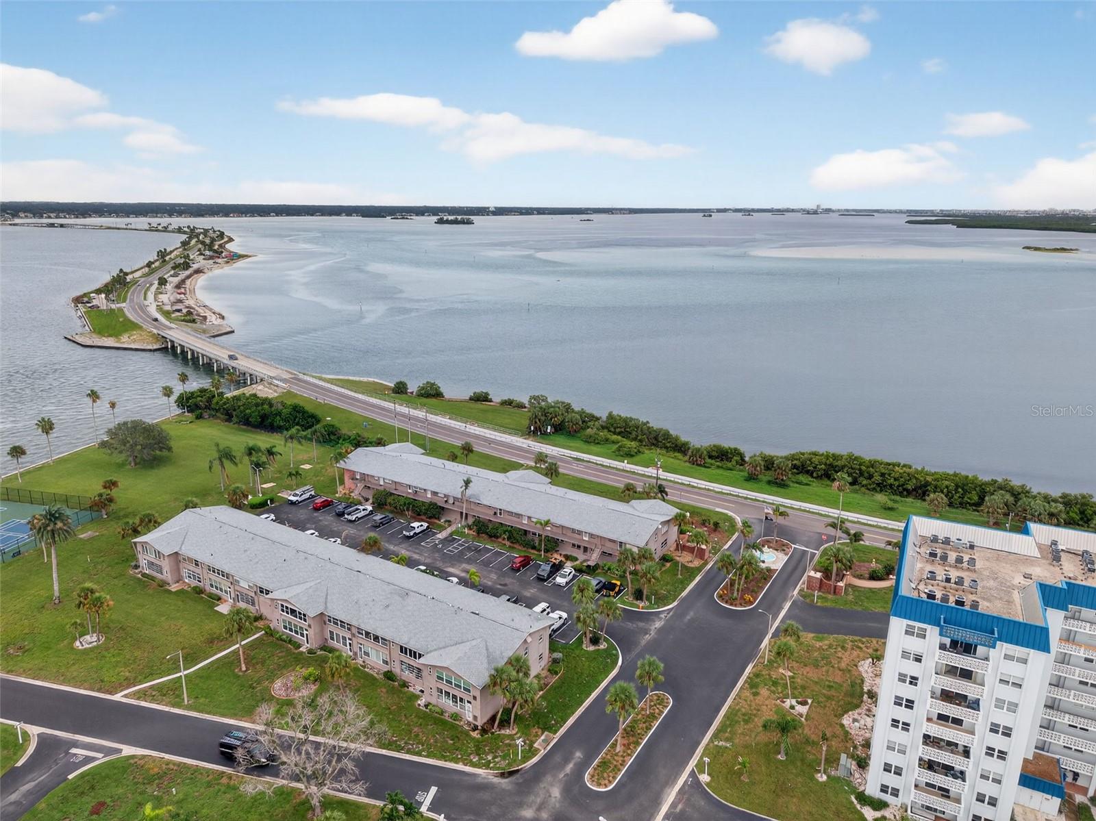 Image 35 of 44 For 2 Causeway Boulevard 101