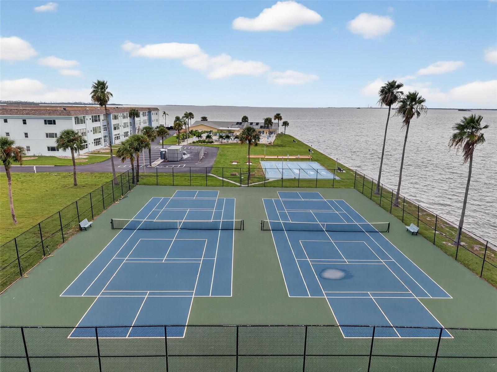 Image 37 of 44 For 2 Causeway Boulevard 101