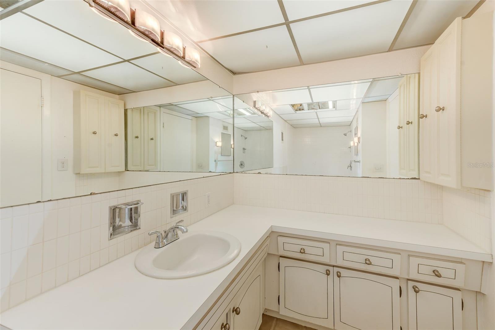 Image 36 of 49 For 10280 Imperial Point Drive W 7