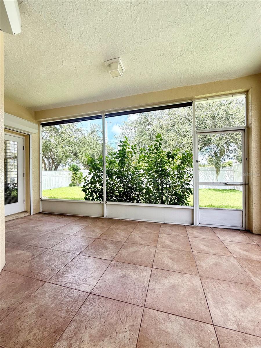 Image 5 of 16 For 30533 Lettingwell Circle