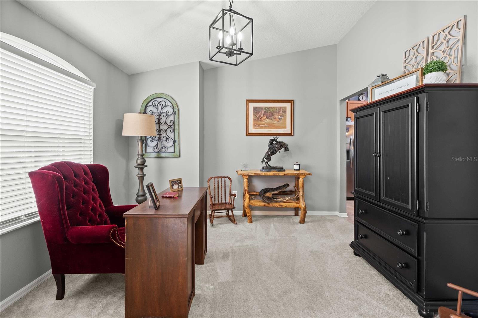 Listing photo id 15 for 1552 Avondale Ridge Drive
