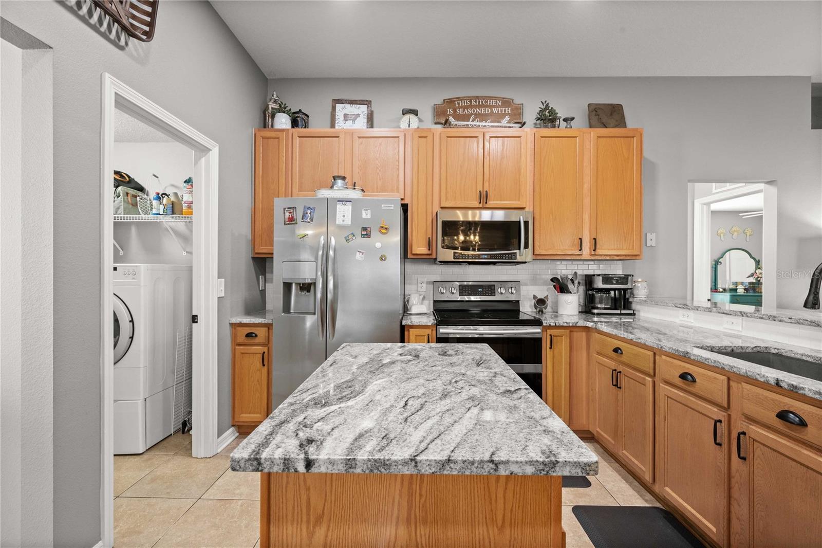 Listing photo id 30 for 1552 Avondale Ridge Drive