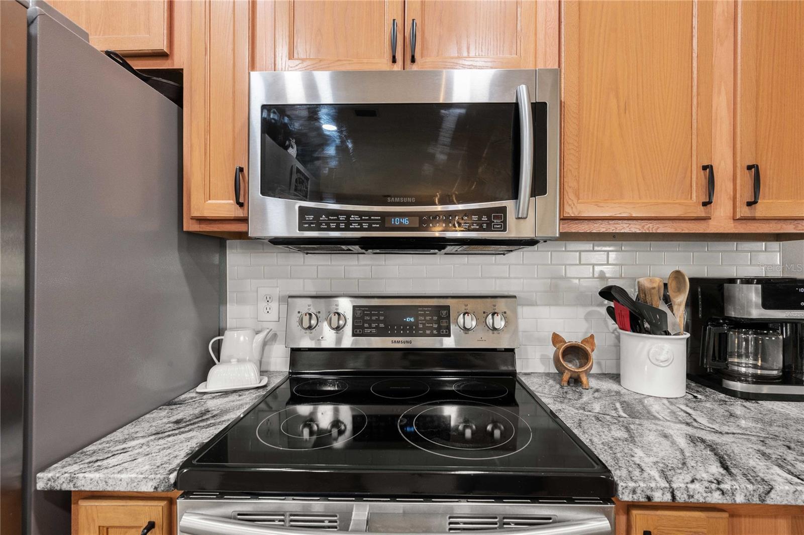 Listing photo id 32 for 1552 Avondale Ridge Drive
