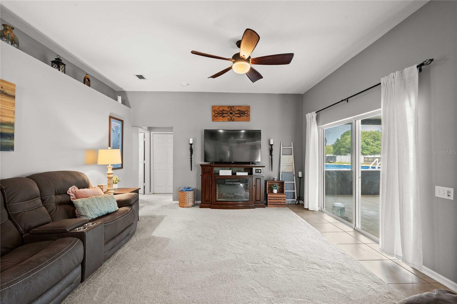 Listing photo id 46 for 1552 Avondale Ridge Drive