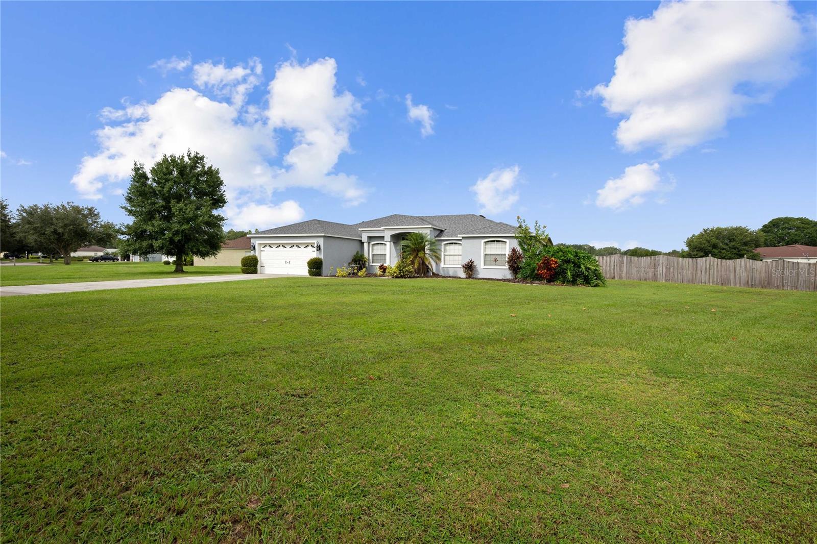 Listing photo id 3 for 1552 Avondale Ridge Drive
