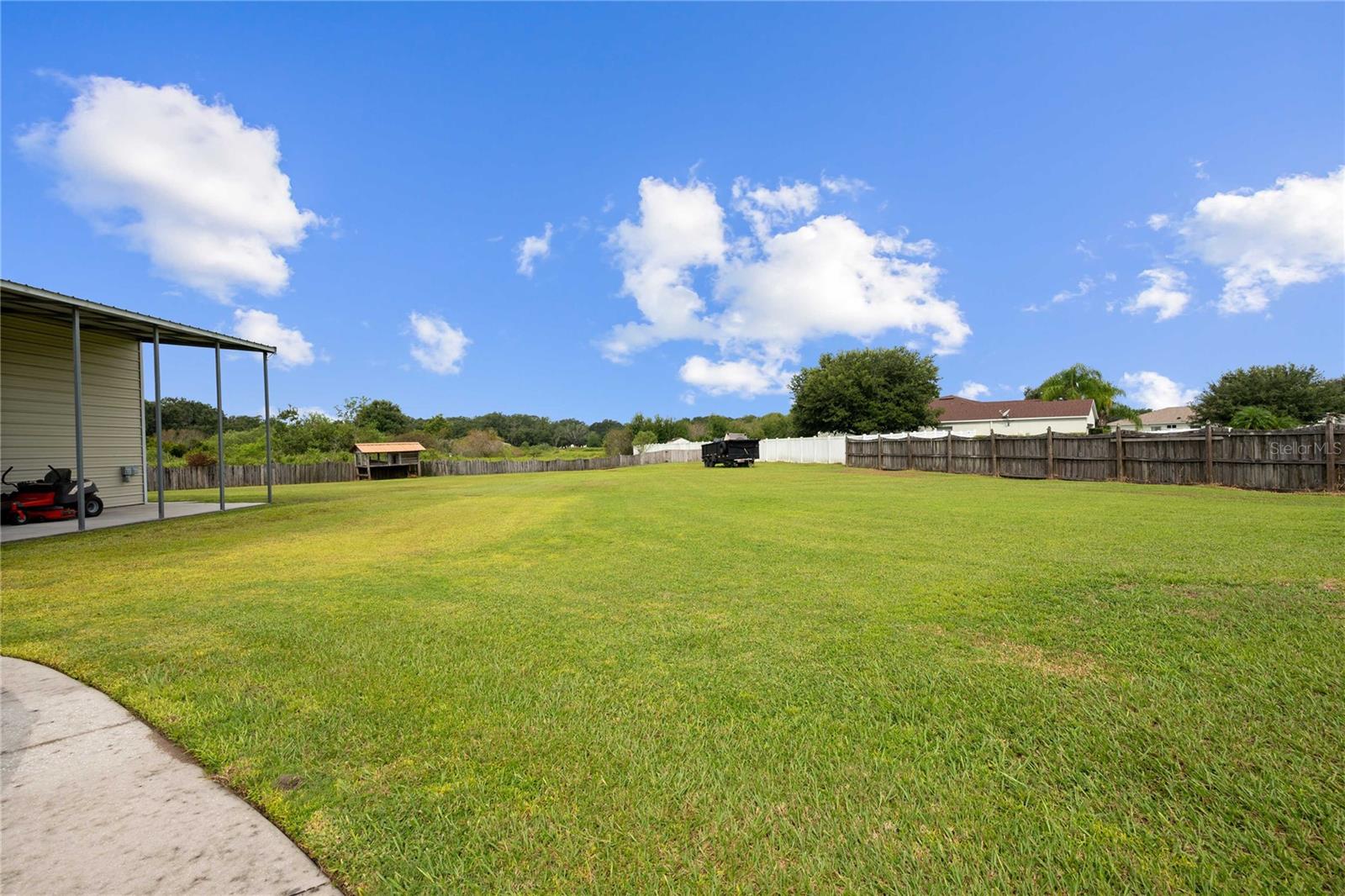 Listing photo id 58 for 1552 Avondale Ridge Drive