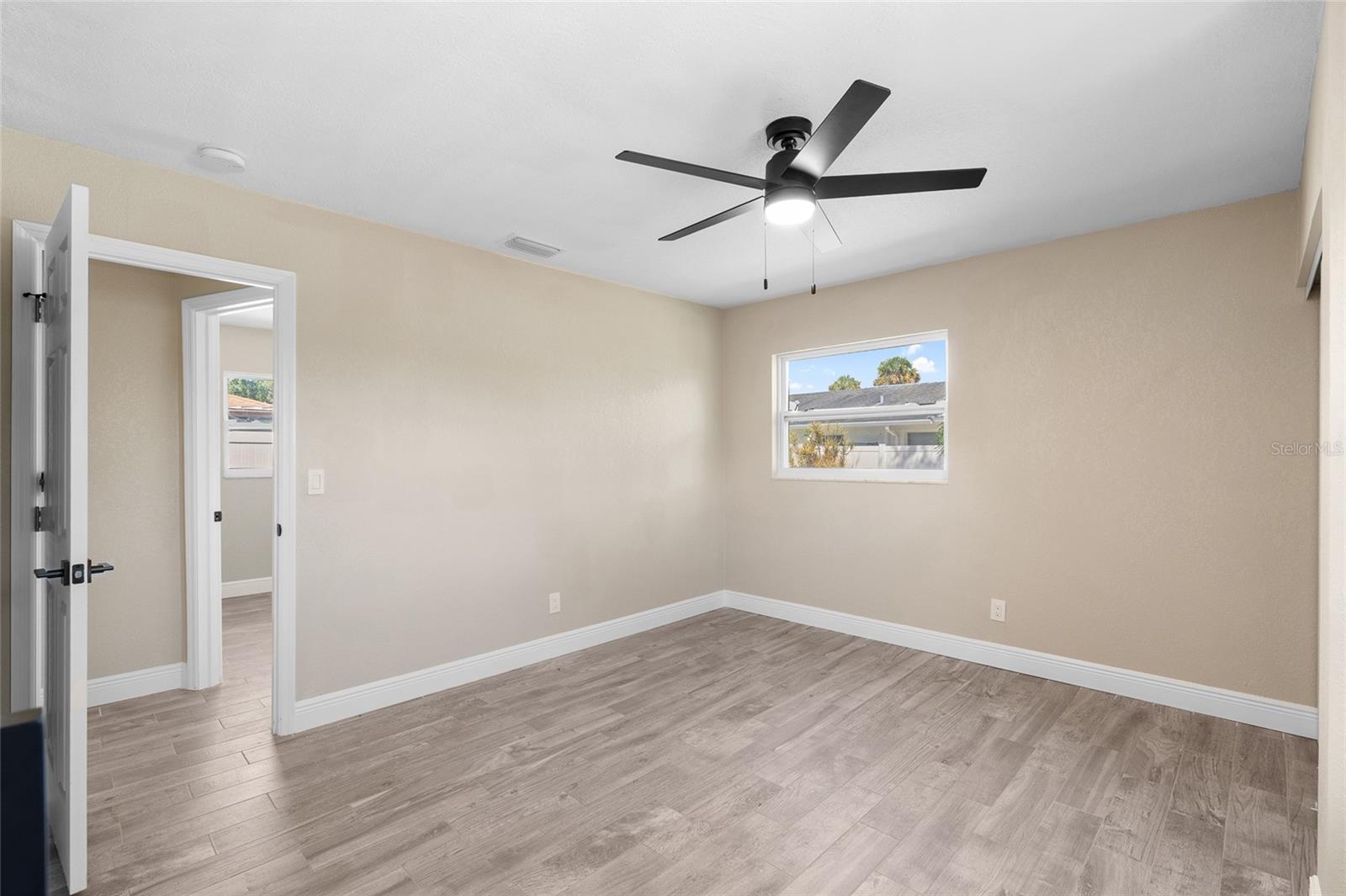 Image 16 of 43 For 5901 Denver Street Ne