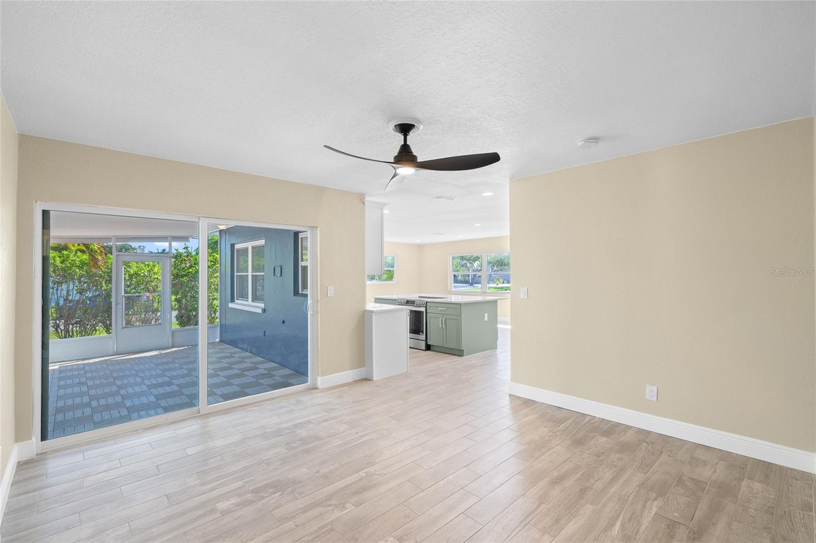 Image 27 of 43 For 5901 Denver Street Ne