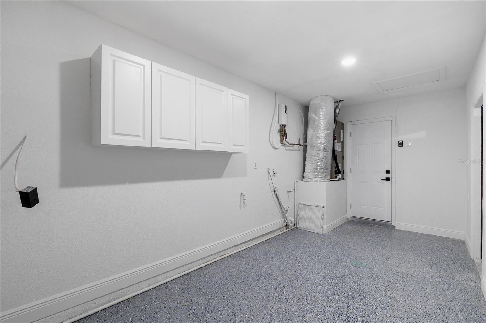 Image 35 of 43 For 5901 Denver Street Ne