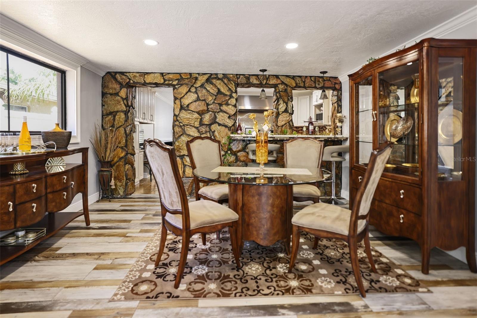 Image 13 of 82 For 2035 28th Street S