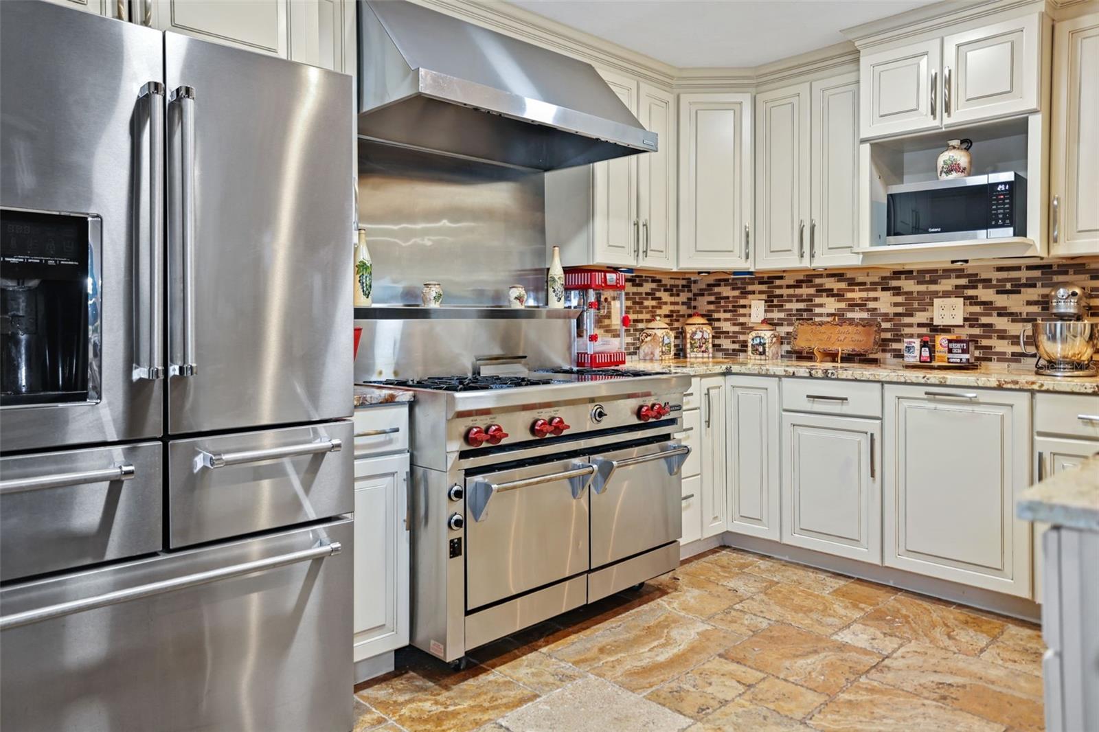Image 15 of 82 For 2035 28th Street S