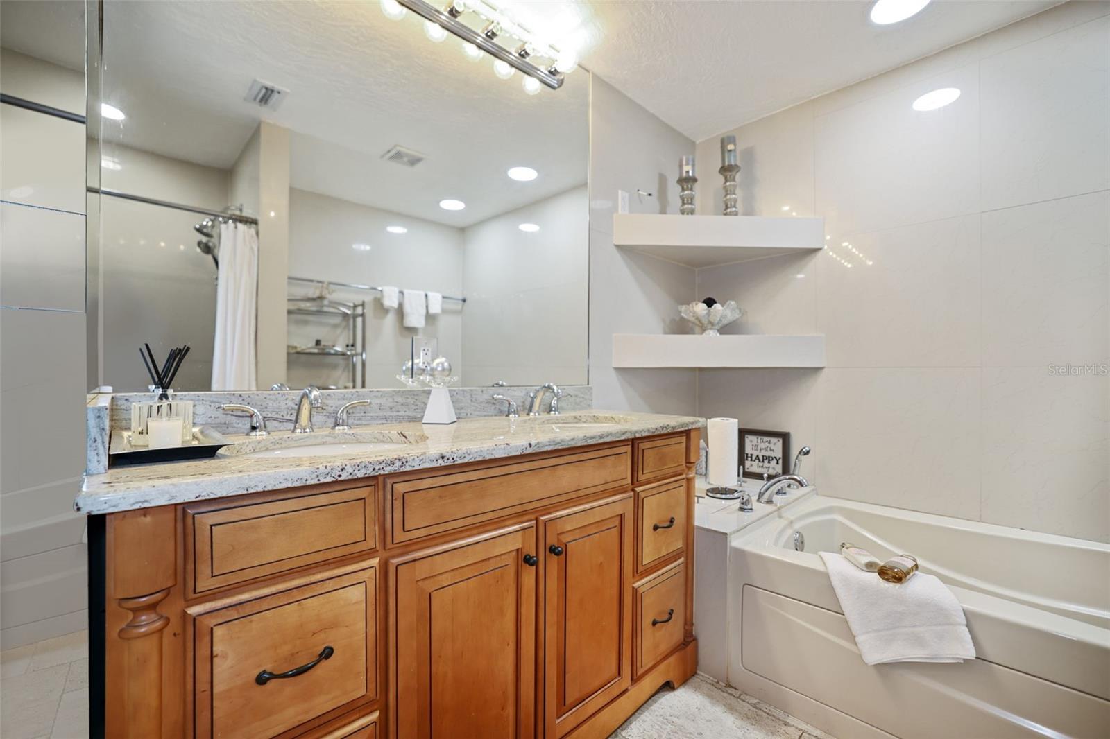 Image 29 of 82 For 2035 28th Street S