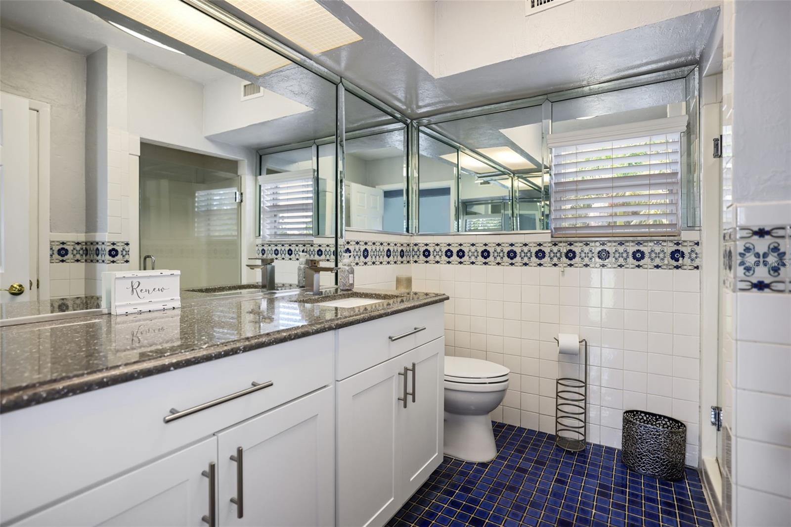 Image 32 of 82 For 2035 28th Street S