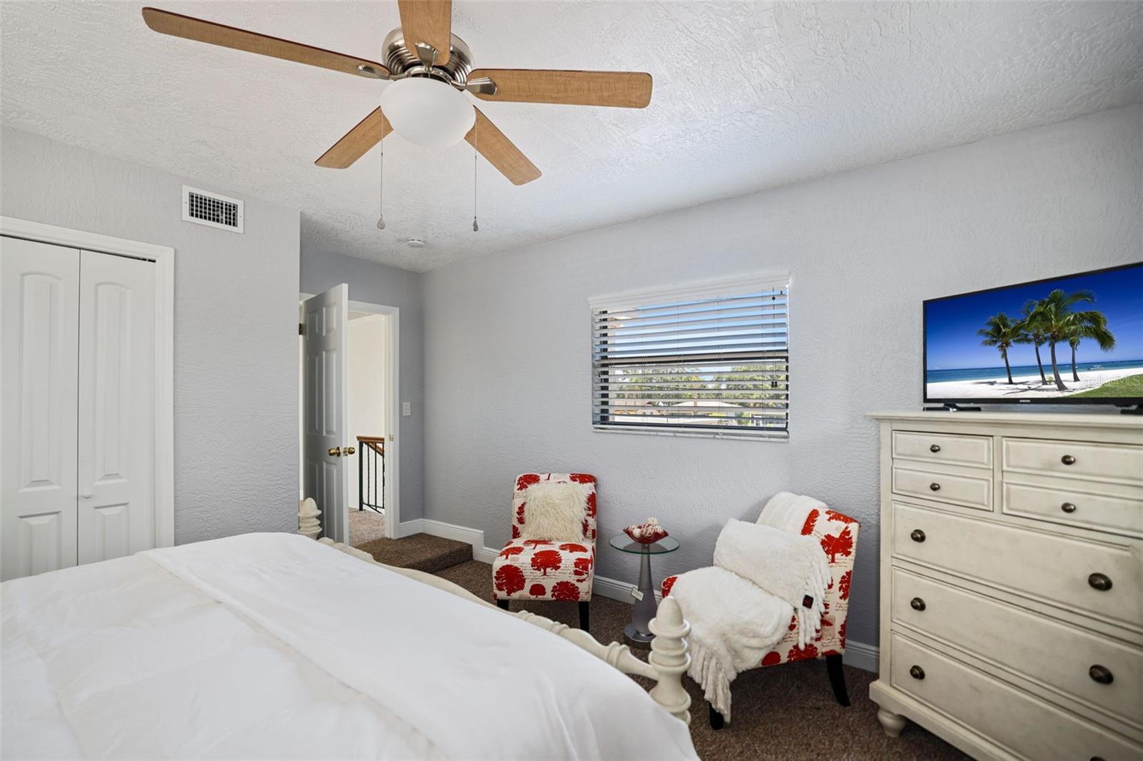 Image 40 of 82 For 2035 28th Street S