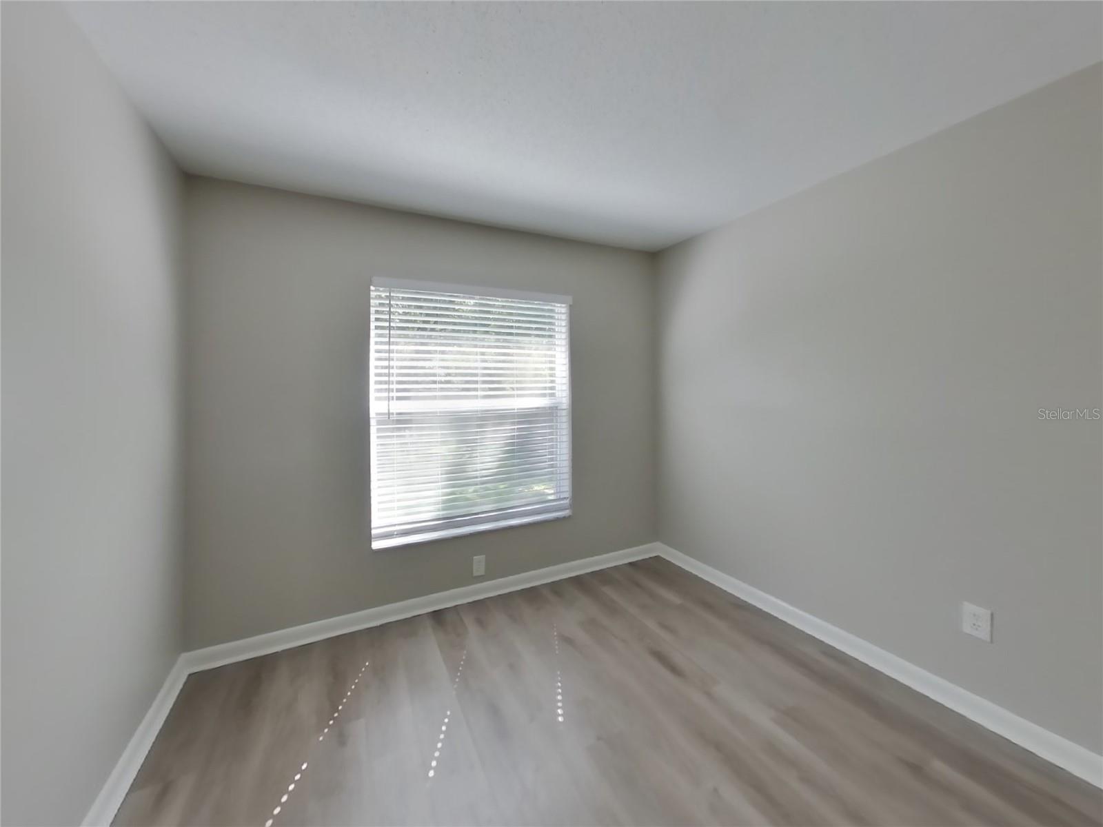 Image 11 of 17 For 13912 Henson Circle