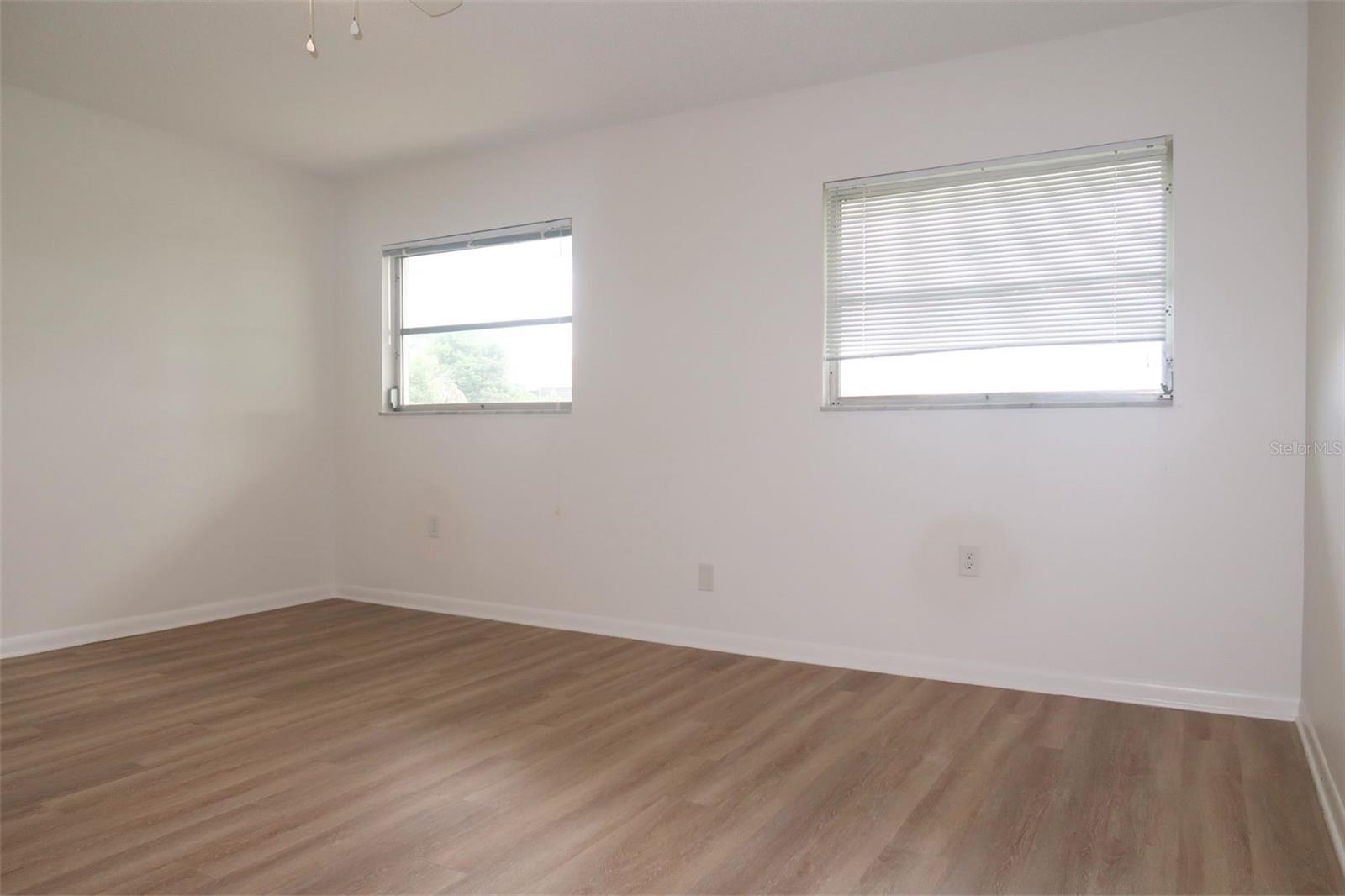 Image 16 of 24 For 604 Ojai Avenue