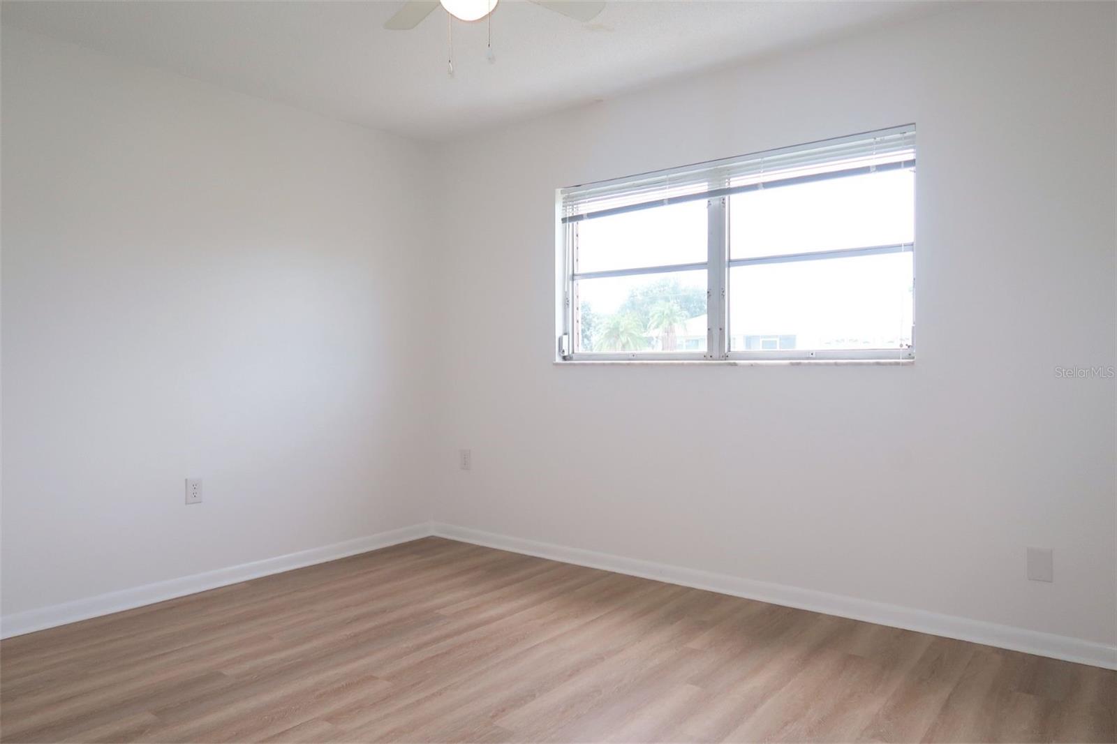 Image 17 of 24 For 604 Ojai Avenue