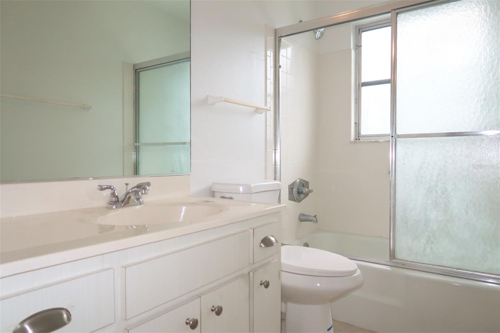 Image 21 of 24 For 604 Ojai Avenue