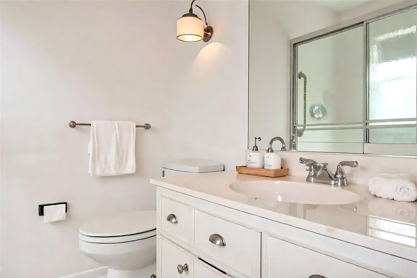 Image 8 of 24 For 604 Ojai Avenue