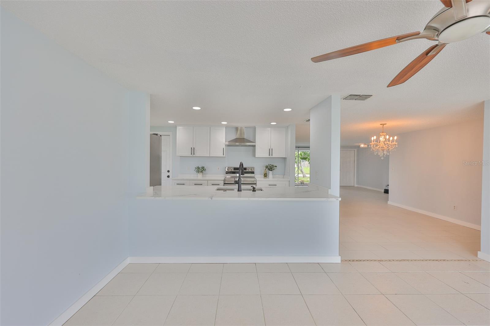 Image 14 of 31 For 423 Flamingo Drive