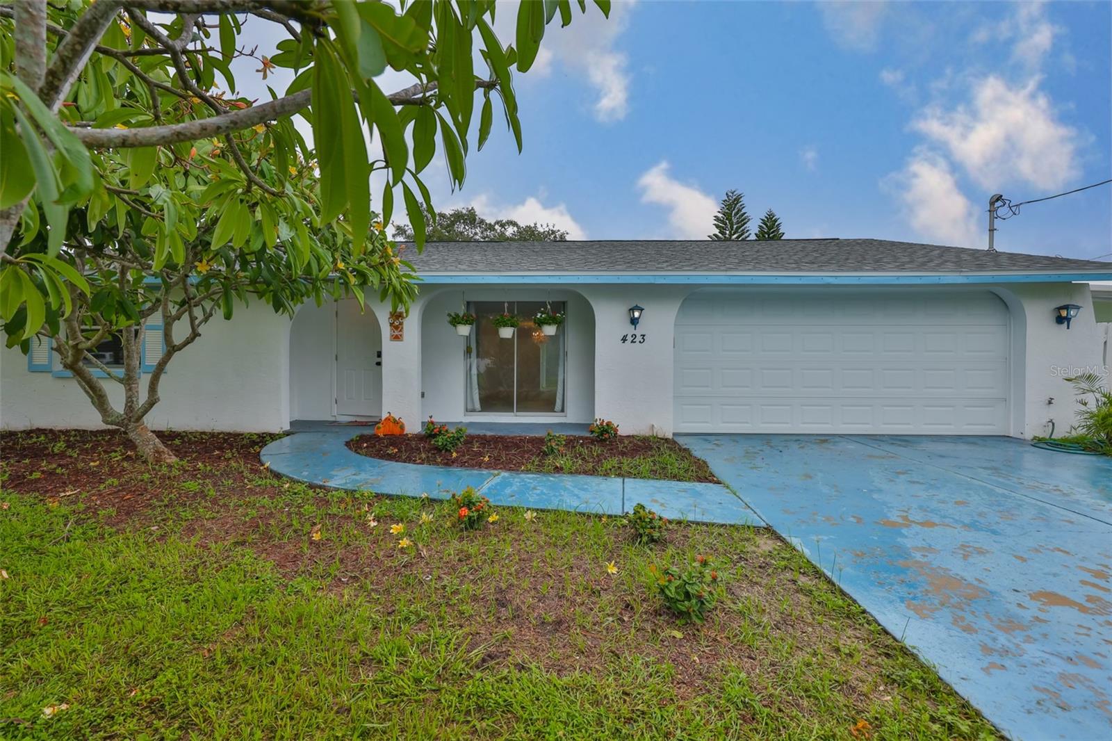 Image 3 of 31 For 423 Flamingo Drive