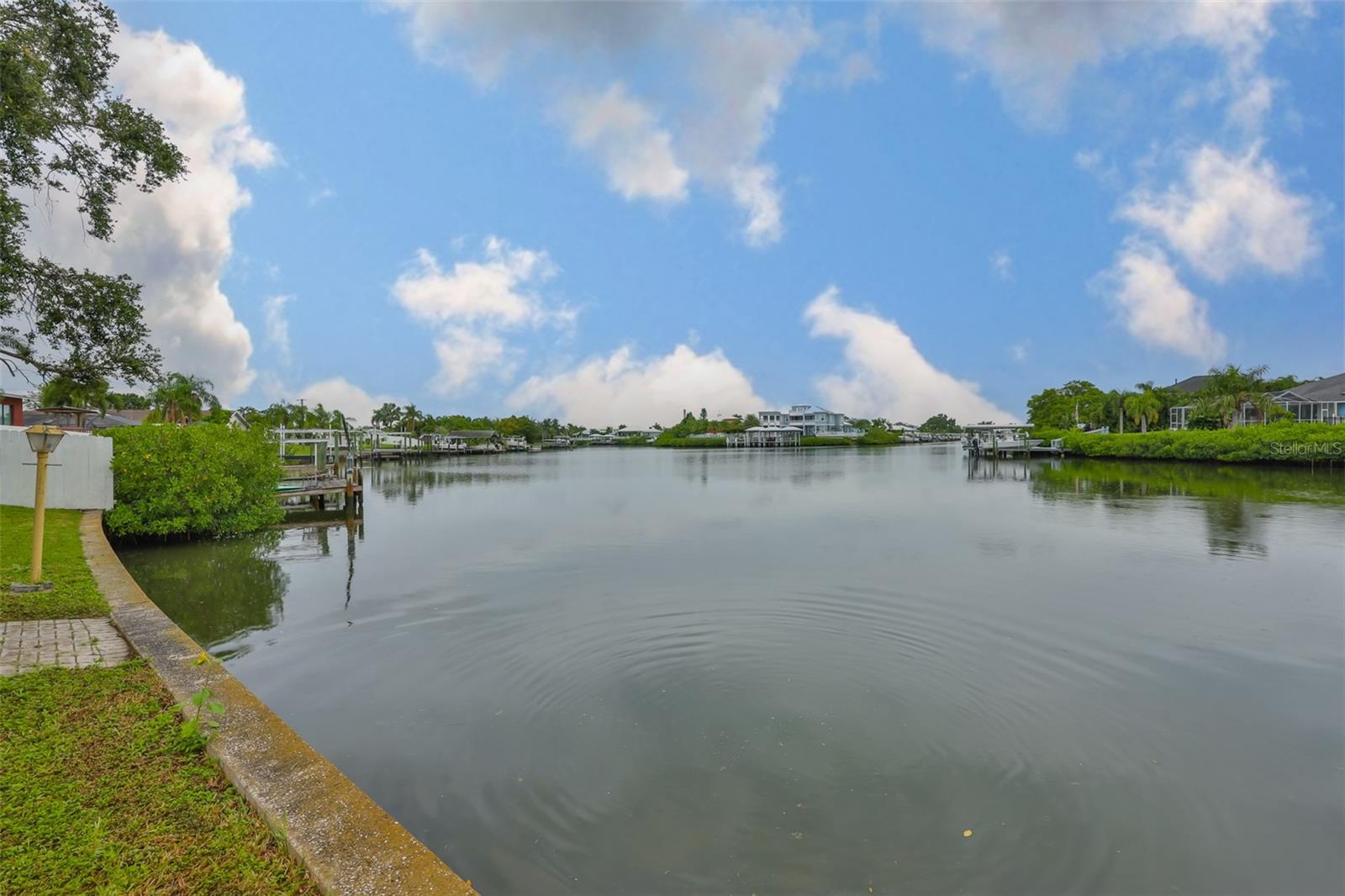 Image 32 of 32 For 423 Flamingo Drive