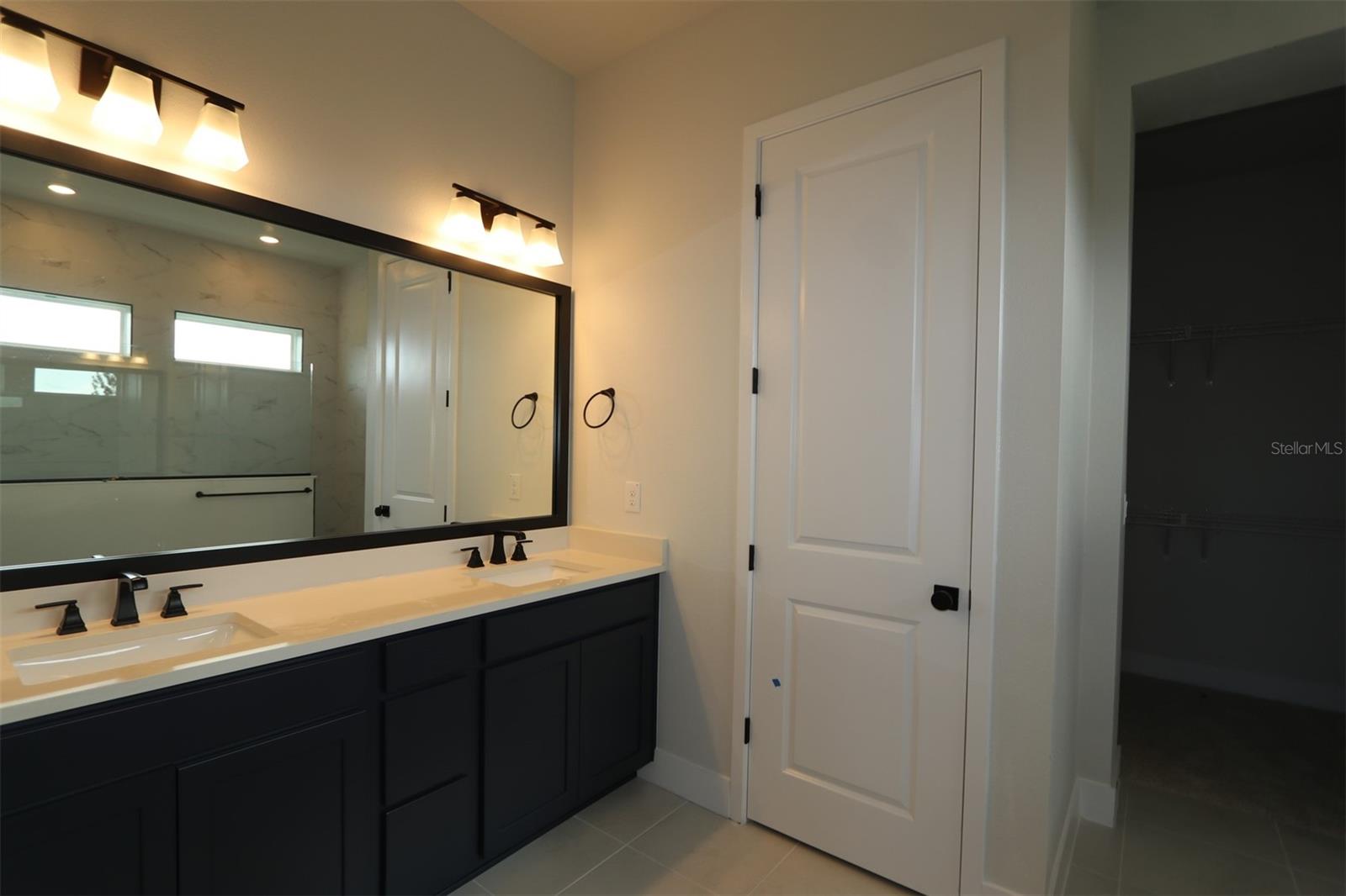 Listing photo id 8 for 31572 Hayman Loop