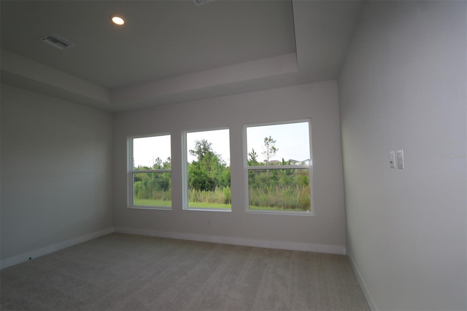 Listing photo id 7 for 31572 Hayman Loop