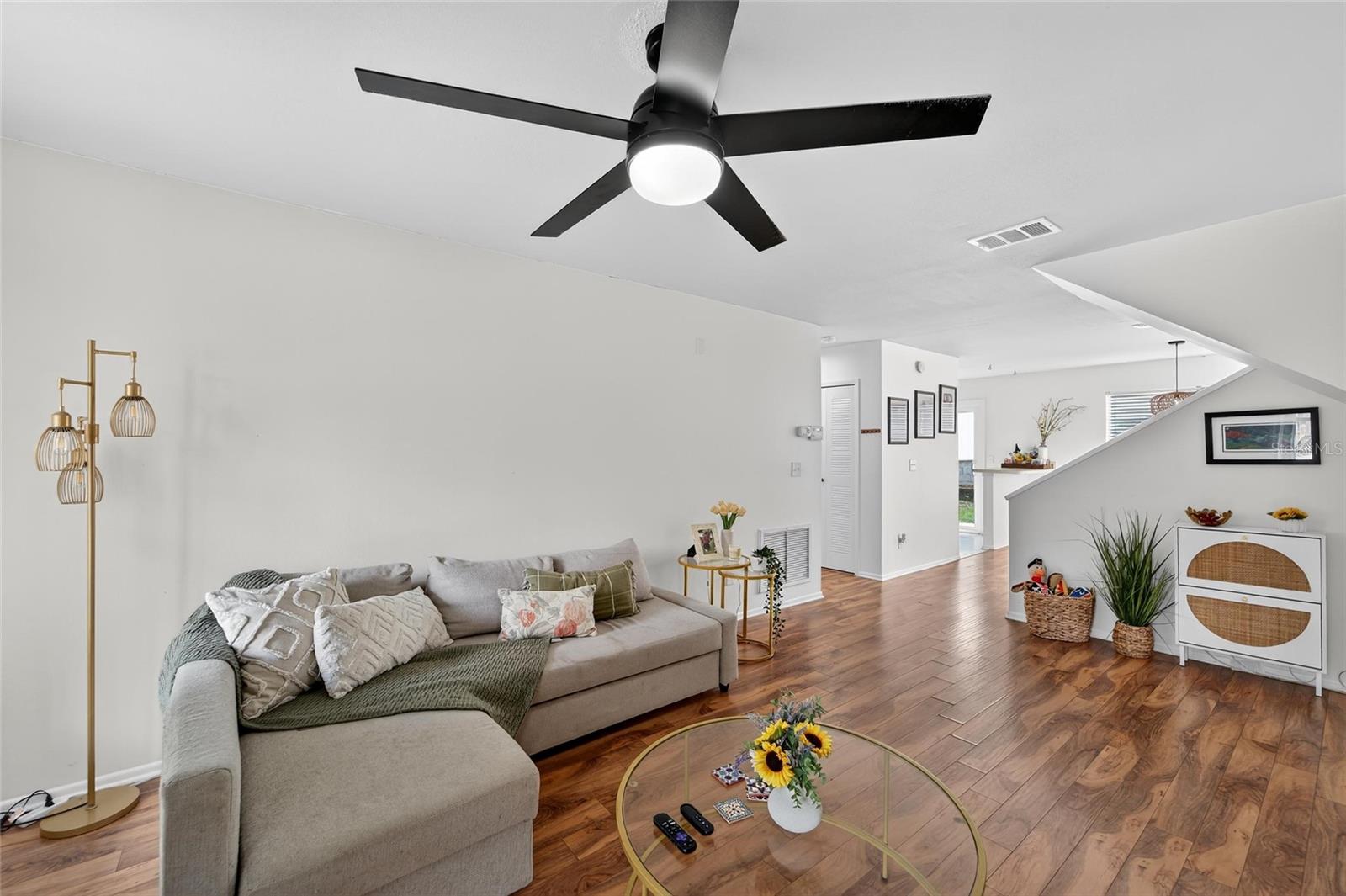 Image 7 of 60 For 8211 Broward Place