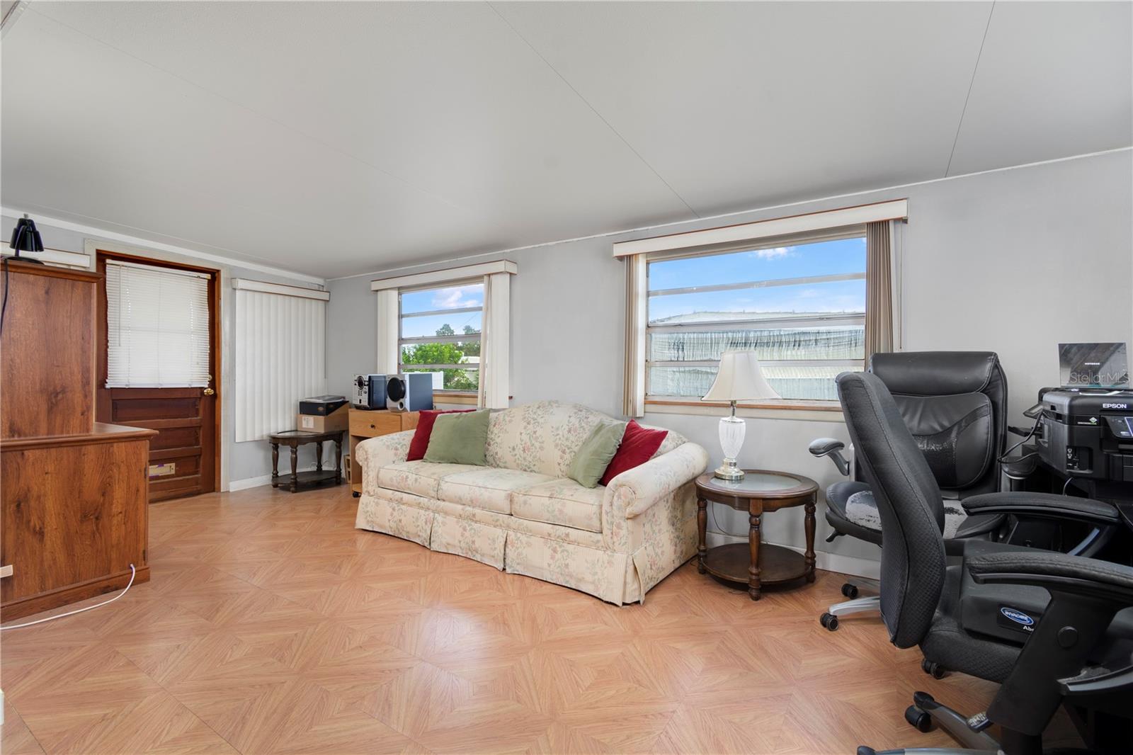 Image 3 of 30 For 680 52nd Way S 54