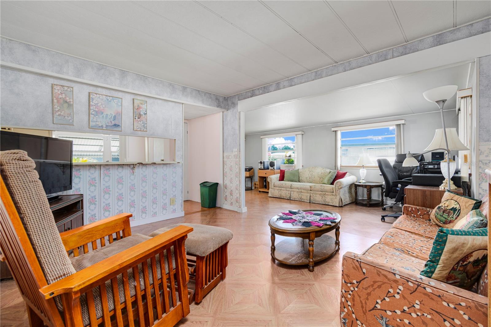 Image 6 of 30 For 680 52nd Way S 54
